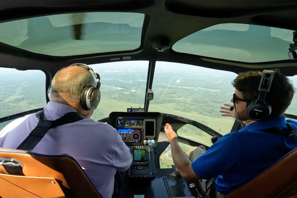 Enstrom 480B Demonstration Flight with RotorHub International Editor Gideon Ewers